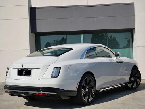 2026 Rolls-Royce Spectre 
