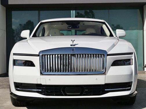 2026 Rolls-Royce Spectre 