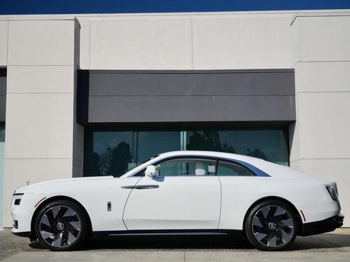 2026 Rolls-Royce Spectre 