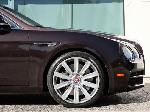 2015 Bentley Flying Spur Base