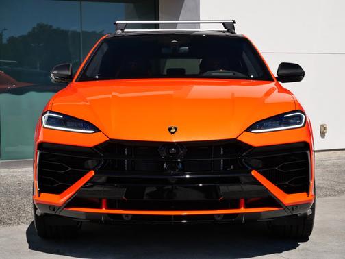 Arancio Egon Metallic 2025 Lamborghini Urus SE