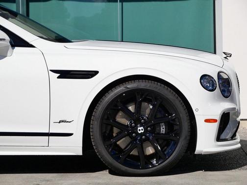 2025 Bentley Flying Spur Speed