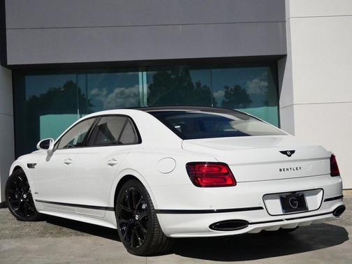 2025 Bentley Flying Spur Speed