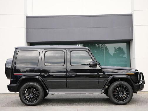 Obsidian Black Metallic 2023 Mercedes-Benz G-Class 4MATIC
