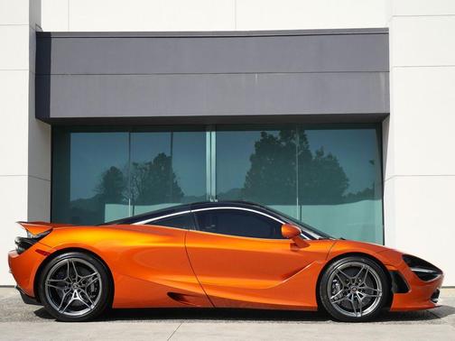 2018 McLaren 720S Luxury