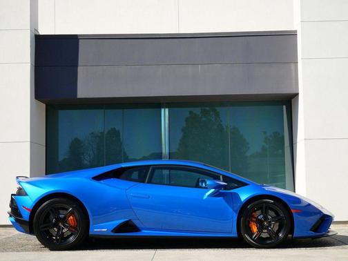 2020 Lamborghini Huracan EVO 