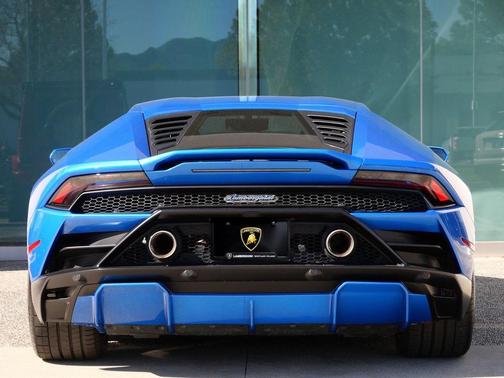 2020 Lamborghini Huracan EVO 