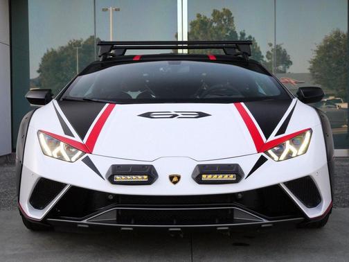 2023 Lamborghini Huracan Sterrato 