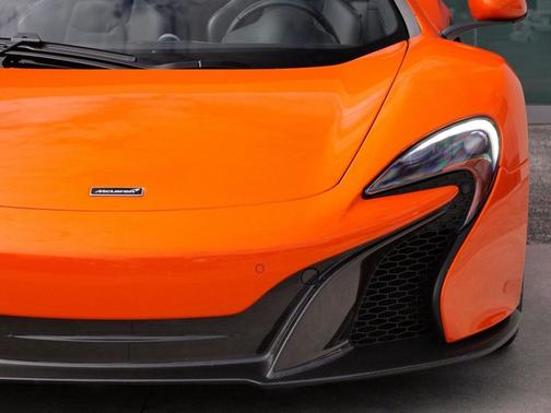 2015 McLaren 650S 