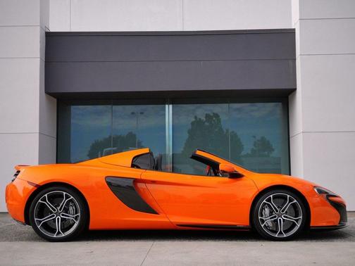 2015 McLaren 650S 