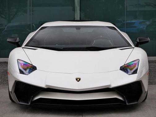 2017 Lamborghini Aventador LP740-4S