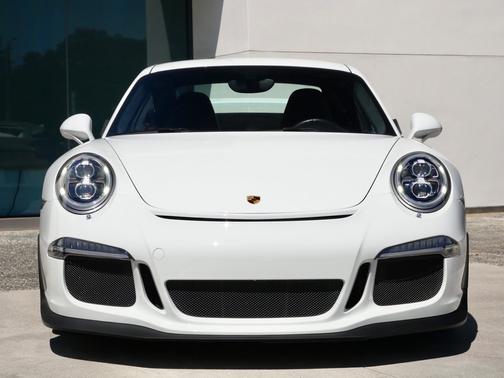 White 2014 Porsche 911 911 GT3