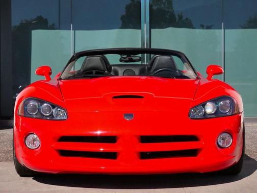 2003 Dodge Viper SRT10