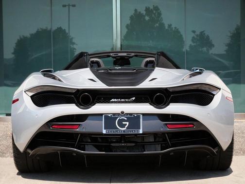 2020 McLaren 720S Base