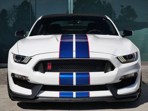 2018 Ford Shelby GT350R Base