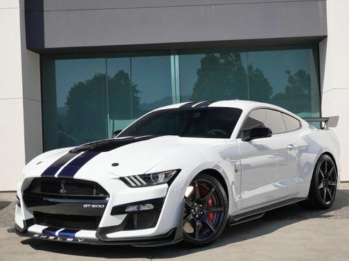 2022 Ford Shelby GT500 Base