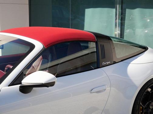 2021 Porsche 911 Targa 4S