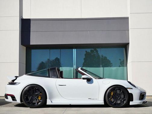 2021 Porsche 911 Targa 4S
