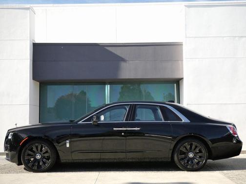 2023 Rolls-Royce Ghost 