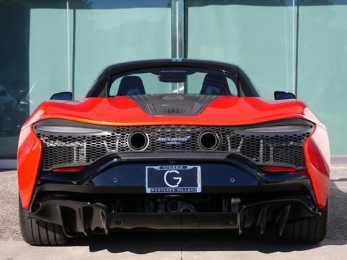 2024 McLaren Artura TechLux