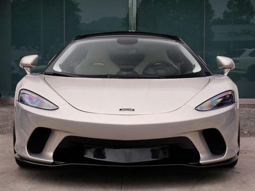 2020 McLaren GT
