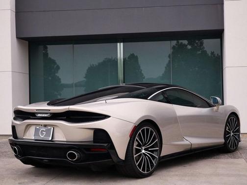 2020 McLaren GT
