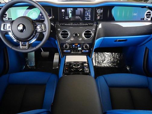 2025 Rolls-Royce Cullinan 