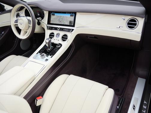 Damson 2026 Bentley Continental GT S