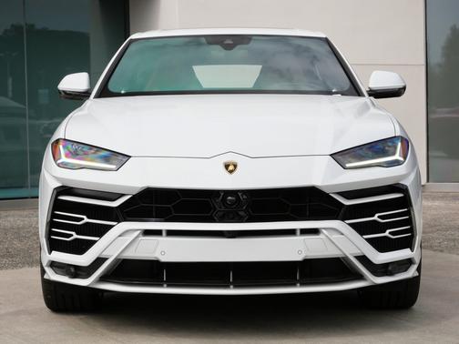 Bianco Icarus 2020 Lamborghini Urus Base