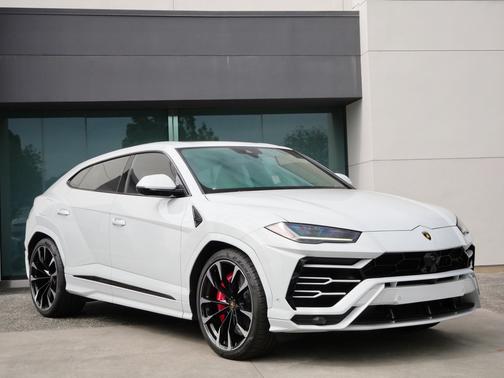 Bianco Icarus 2020 Lamborghini Urus Base