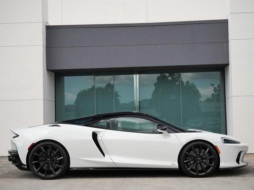 2026 McLaren GTS TechLux