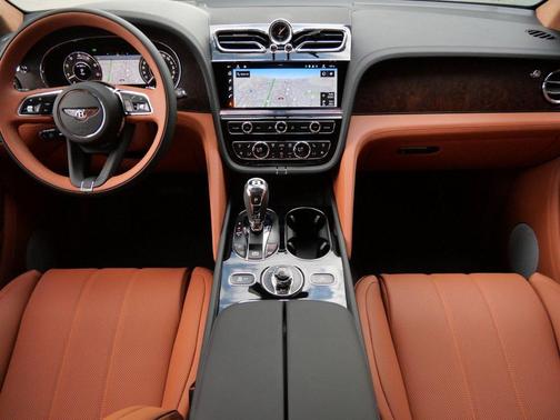 2025 Bentley Bentayga Atelier