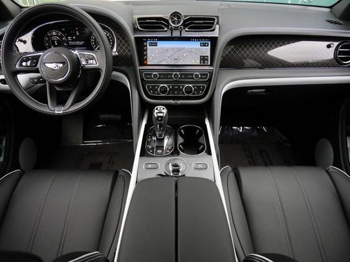 2025 Bentley Bentayga S Black Edition