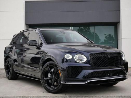 2025 Bentley Bentayga S Black Edition