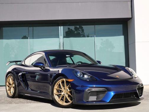 2022 Porsche 718 Cayman GT4