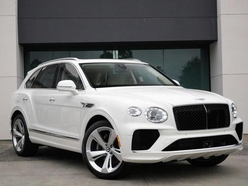2025 Bentley Bentayga V8