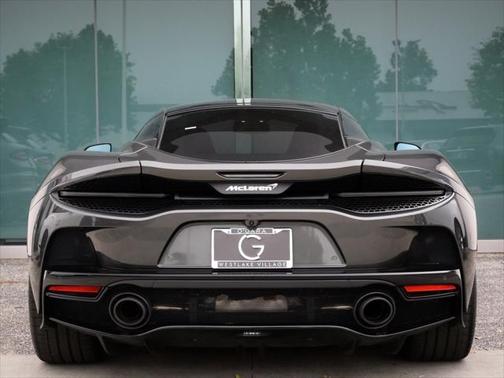 2022 McLaren GT Coupe