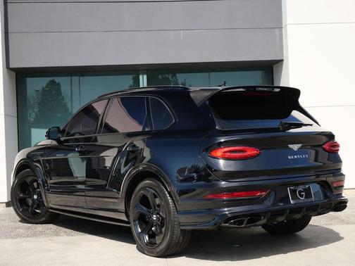 Beluga 2022 Bentley Bentayga S