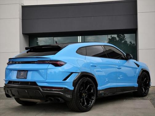 2024 Lamborghini Urus Performante