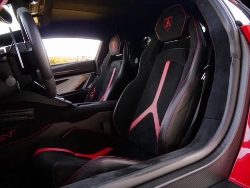 2016 Lamborghini Aventador LP750-4 Superveloce