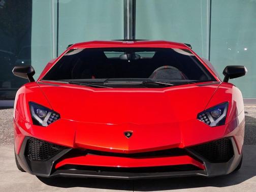 2016 Lamborghini Aventador LP750-4 Superveloce