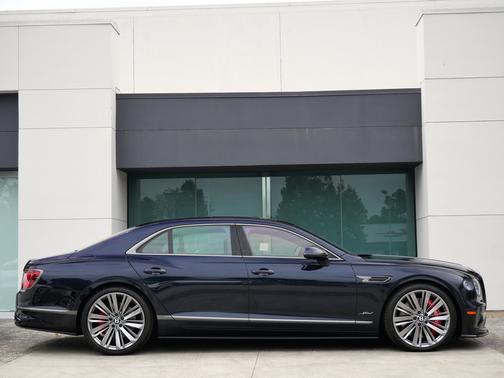 Dark Sapphire 2025 Bentley Flying Spur Speed