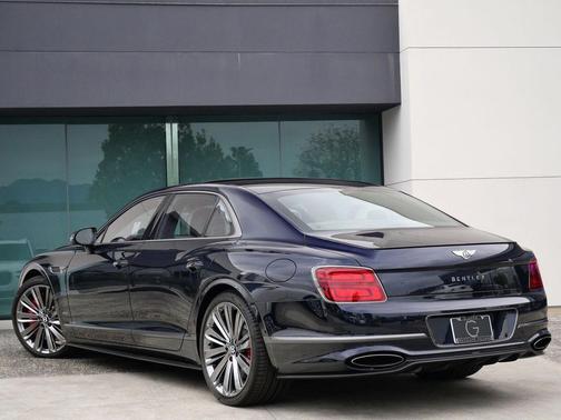Dark Sapphire 2025 Bentley Flying Spur Speed