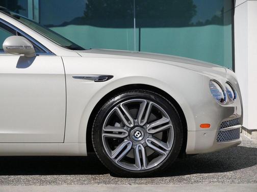 2016 Bentley Flying Spur W12