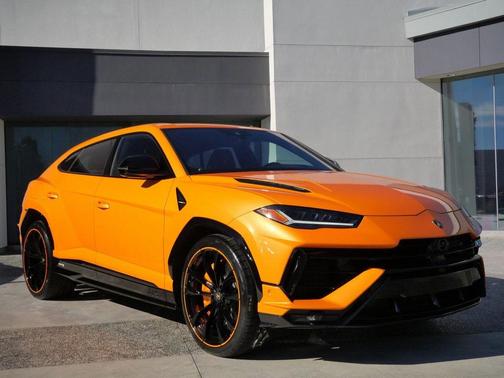 2024 Lamborghini Urus S