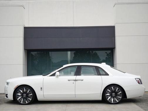 English White 2026 Rolls-Royce Ghost