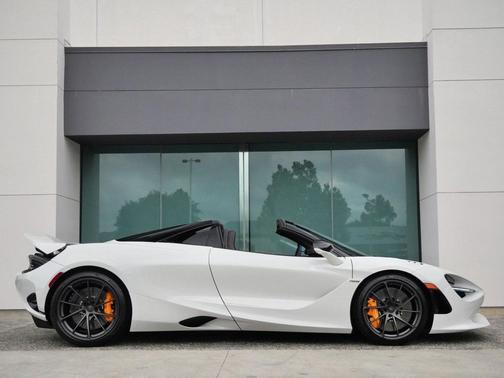 2026 McLaren 750S