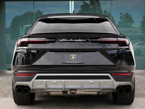 2020 Lamborghini Urus