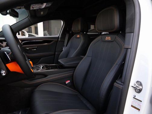 2025 Bentley Flying Spur V8