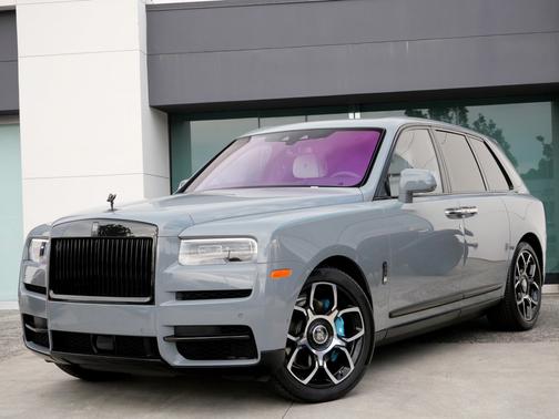 Burnout Grey 2024 Rolls-Royce Cullinan Black Badge